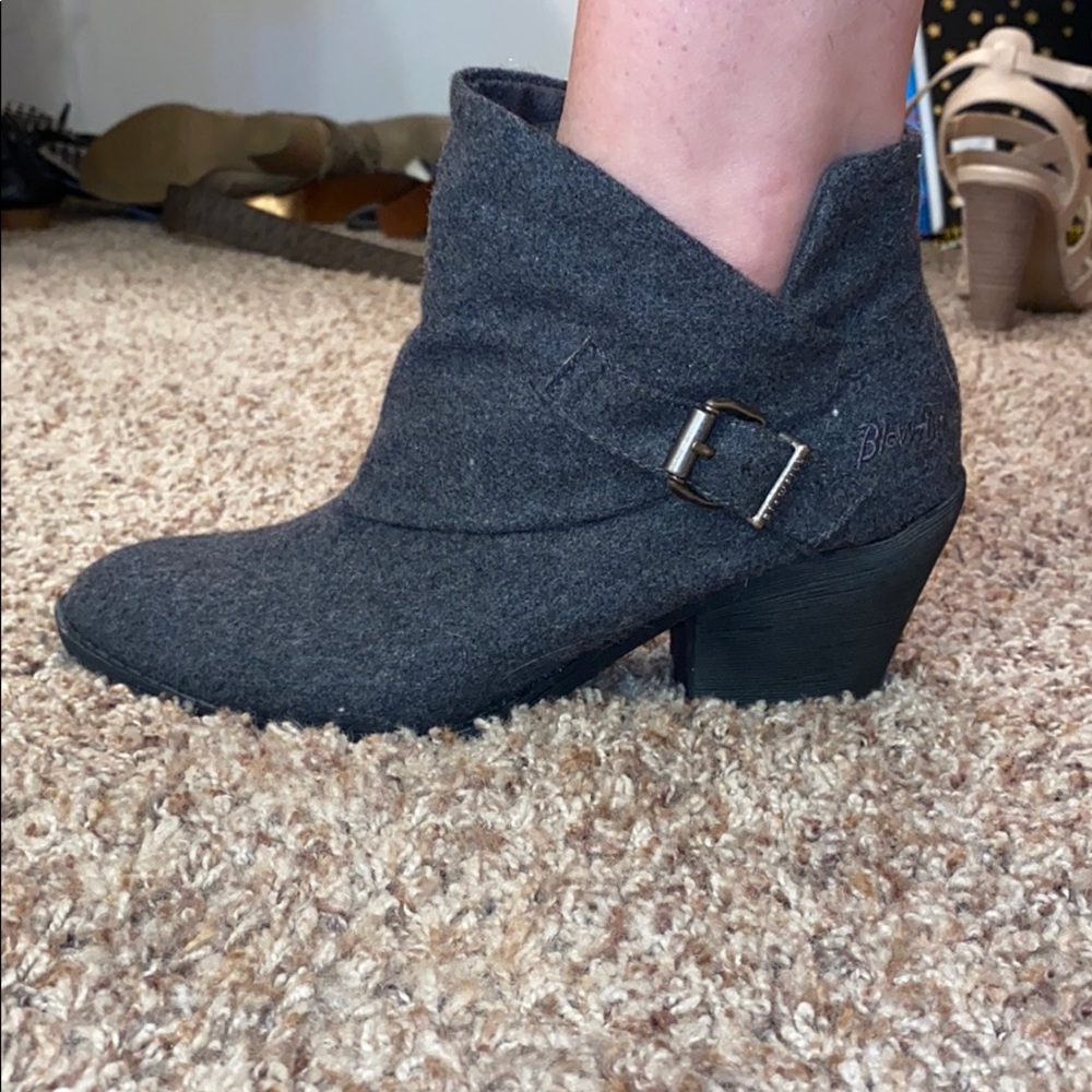 Blowfish low ankle boots worn once